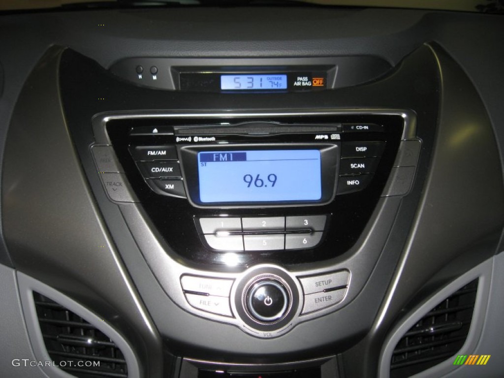 2013 Elantra Coupe GS - Monaco White / Gray photo #23