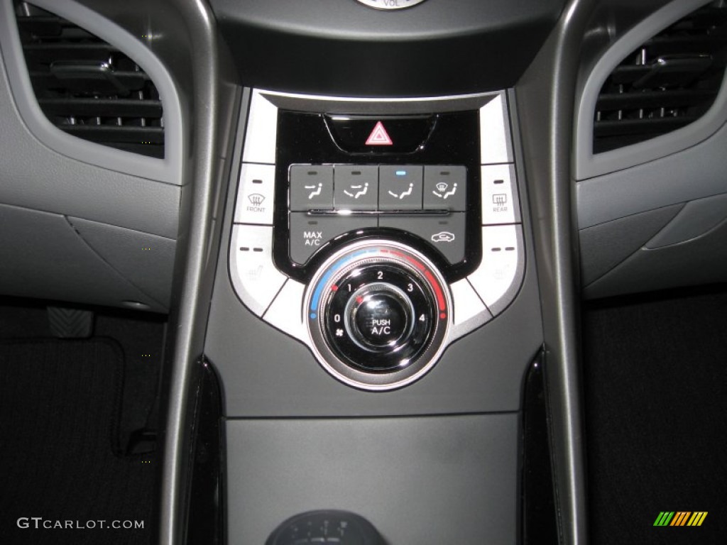 2013 Elantra Coupe GS - Monaco White / Gray photo #24