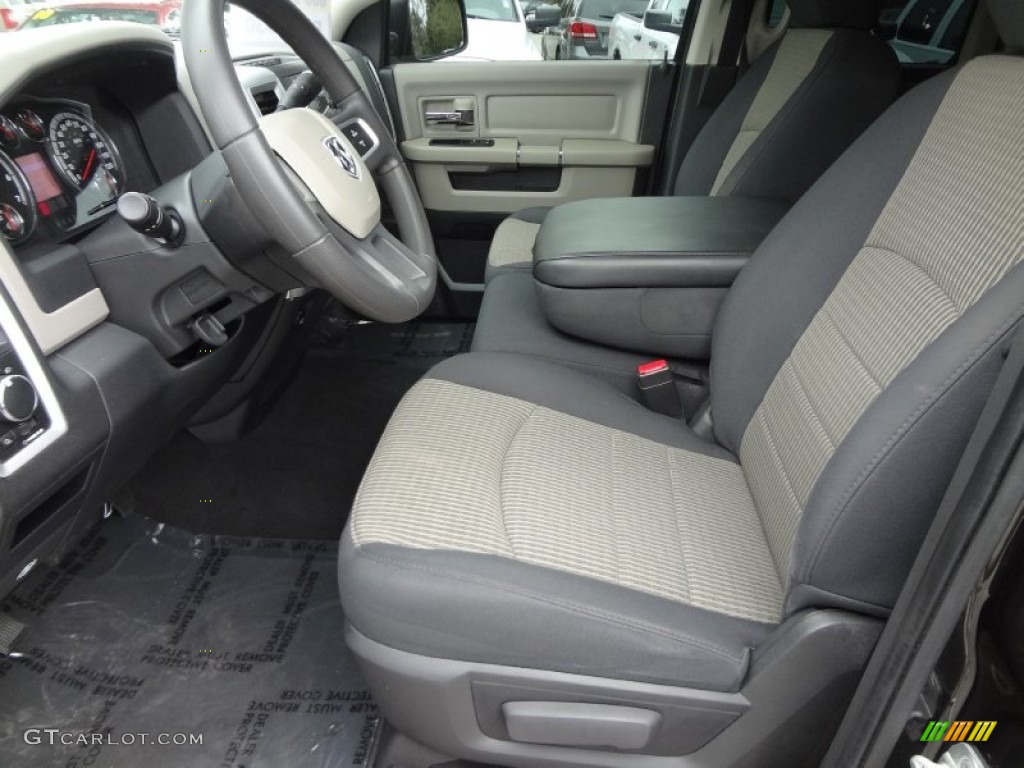 2011 Ram 1500 SLT Quad Cab - Brilliant Black Crystal Pearl / Dark Slate Gray/Medium Graystone photo #4