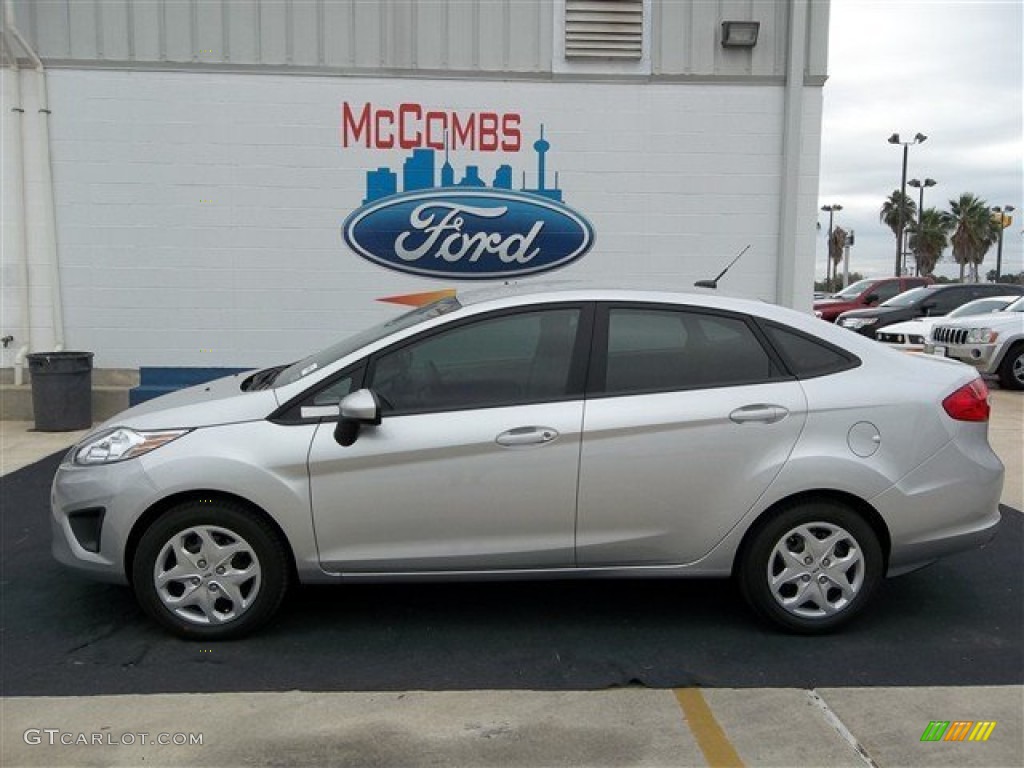 2013 Fiesta S Sedan - Ingot Silver / Charcoal Black/Light Stone photo #2