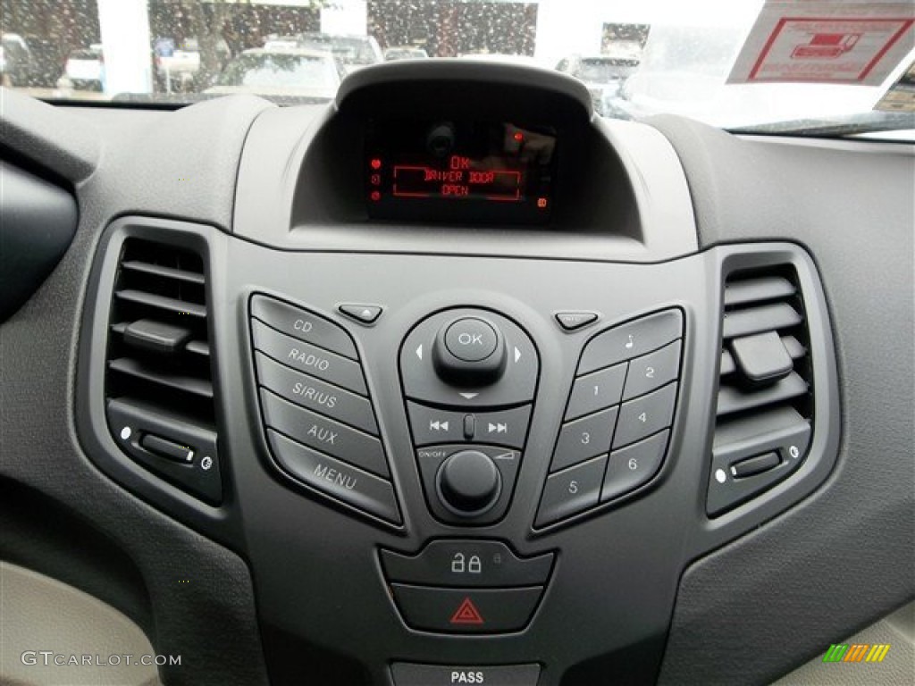 2013 Fiesta S Sedan - Ingot Silver / Charcoal Black/Light Stone photo #30