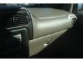 2004 Summit White Pontiac Montana   photo #46