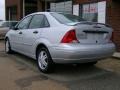 2002 CD Silver Metallic Ford Focus SE Sedan  photo #4