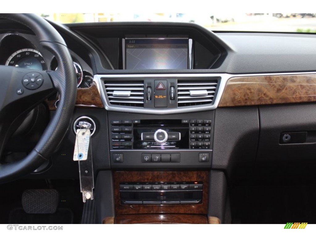 2011 Mercedes-Benz E 350 4Matic Sedan Controls Photo #73699562