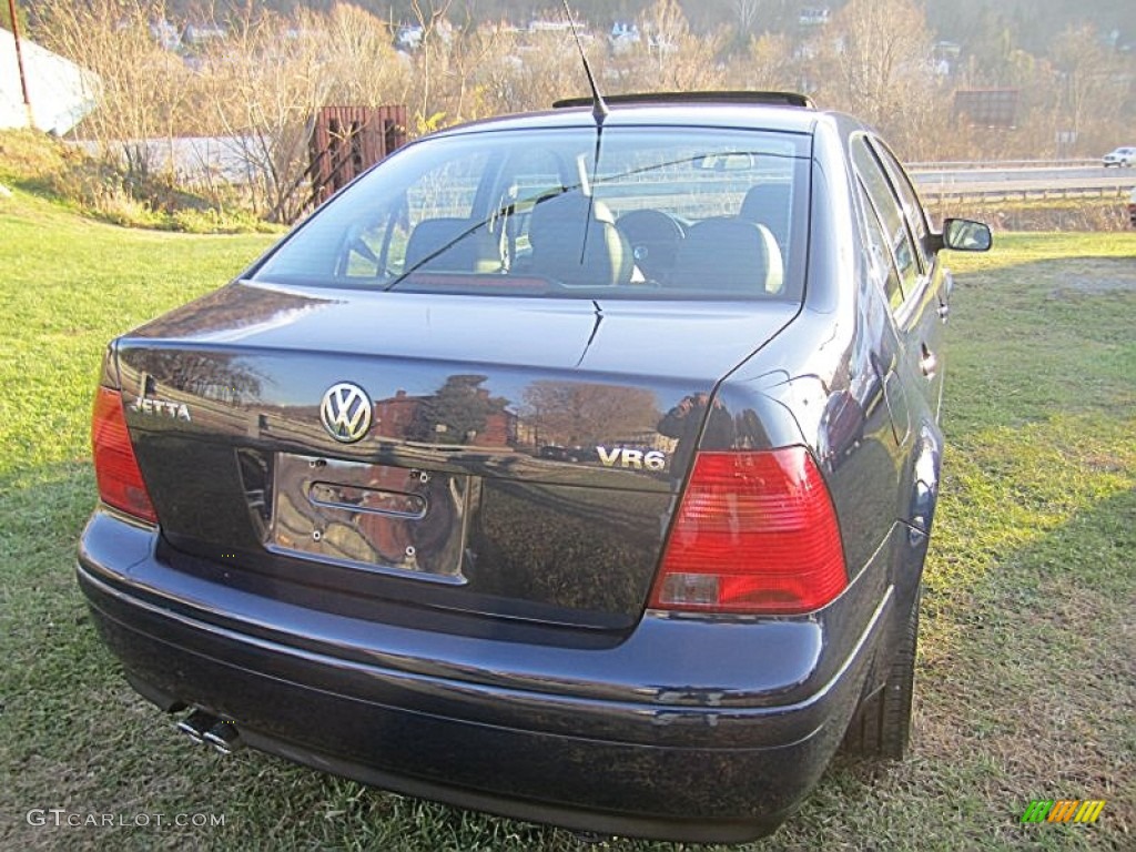 2002 Jetta GLX  VR6 Sedan - Galactic Blue Pearl / Black photo #6