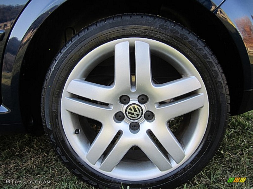 2002 Volkswagen Jetta GLX  VR6 Sedan Wheel Photos