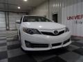 Super White - Camry SE Photo No. 2