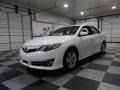 Super White - Camry SE Photo No. 3