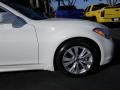 Moonlight White - M 37 Sedan Photo No. 18