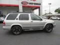 Chrome Silver Metallic - Pathfinder LE Platinum 4x4 Photo No. 8