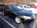 Black - 200 Touring Sedan Photo No. 9