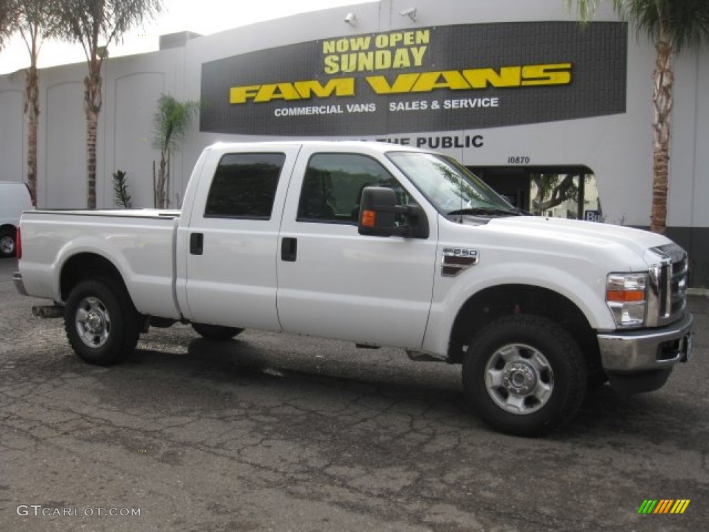 2010 F250 Super Duty XLT Crew Cab 4x4 - Oxford White / Medium Stone photo #1