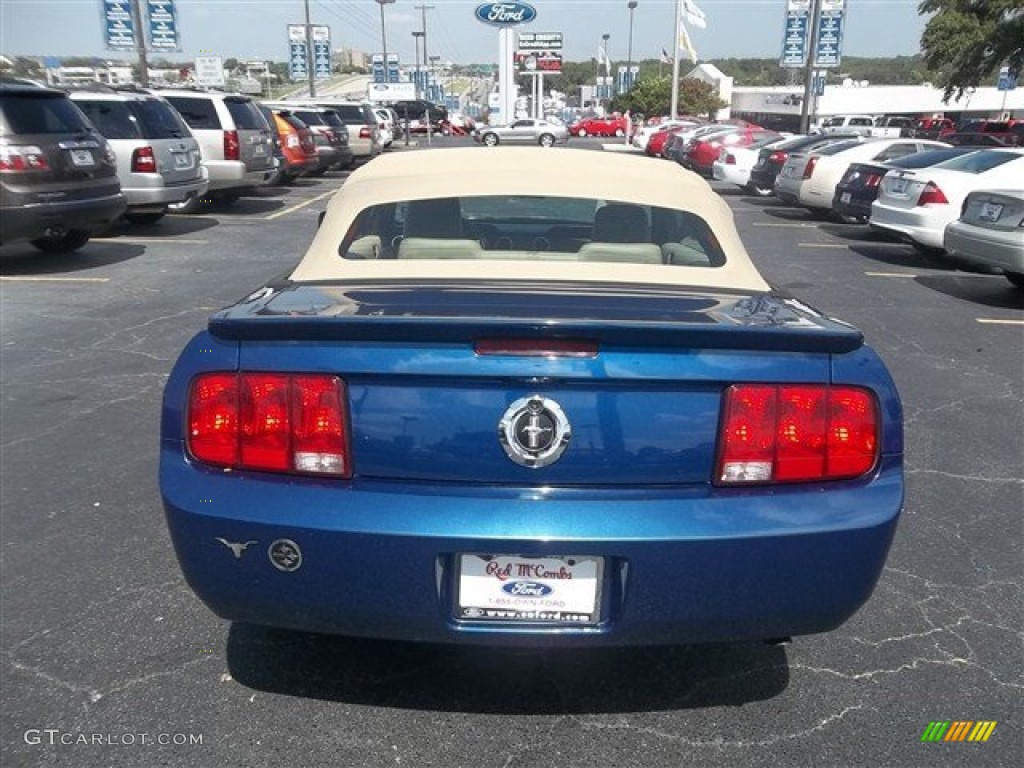 2007 Mustang V6 Premium Convertible - Vista Blue Metallic / Medium Parchment photo #4