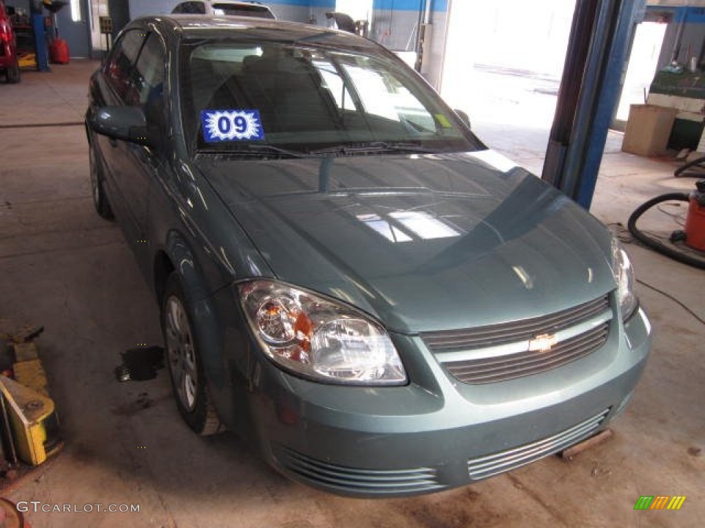 2009 Cobalt LT Sedan - Silver Moss Metallic / Ebony photo #1