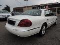 2002 Vibrant White Lincoln Continental   photo #7