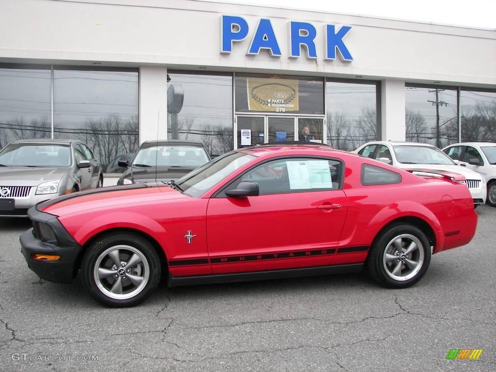 2006 Mustang V6 Premium Coupe - Torch Red / Dark Charcoal photo #20