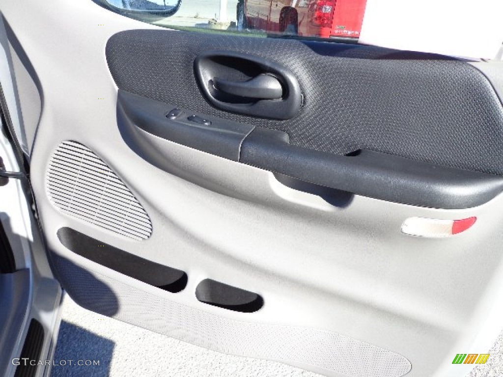 2002 F150 SVT Lightning - Silver Metallic / SVT Medium Graphite photo #9