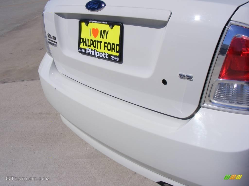 2008 Fusion SE - White Suede / Charcoal Black photo #13