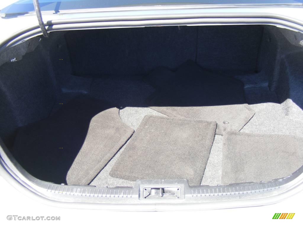 2008 Fusion SE - White Suede / Charcoal Black photo #30