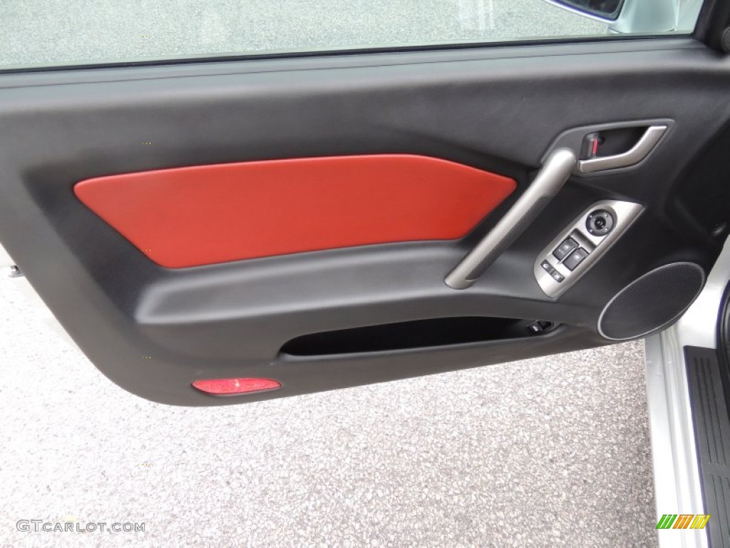 2008 Hyundai Tiburon SE SE Red Leather/Black Sport Grip Door Panel Photo #73718444