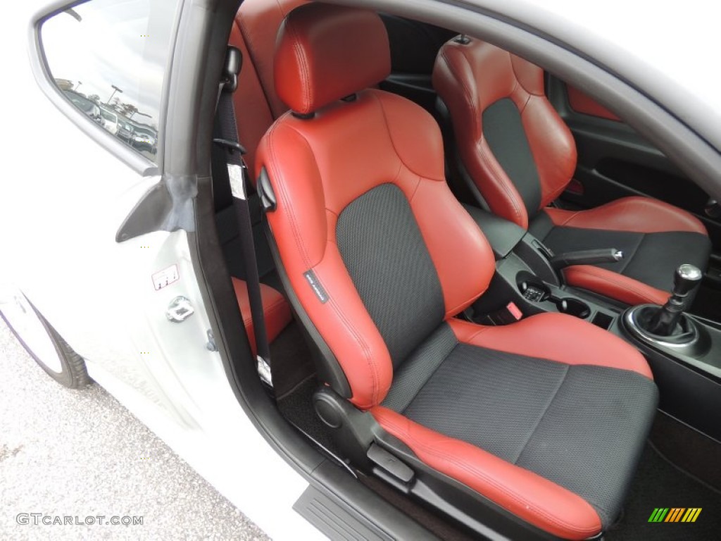 2008 Hyundai Tiburon SE Front Seat Photo #73718465