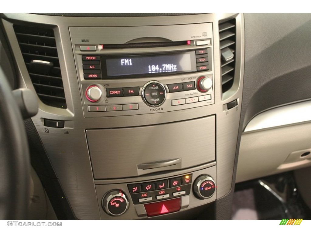 2010 Subaru Outback 2.5i Premium Wagon Controls Photo #73719140