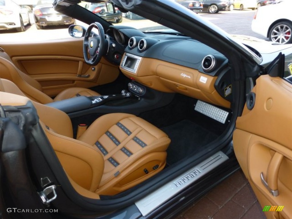 Cuoio Interior 2011 Ferrari California Standard California Model Photo #73719376