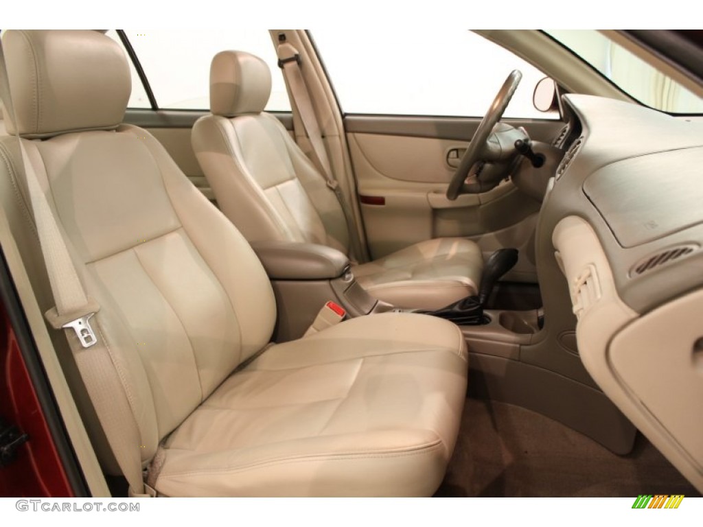 2001 Oldsmobile Intrigue GL Front Seat Photos