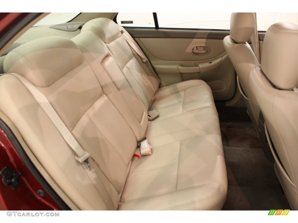 2001 Oldsmobile Intrigue GL Rear Seat Photo #73720054