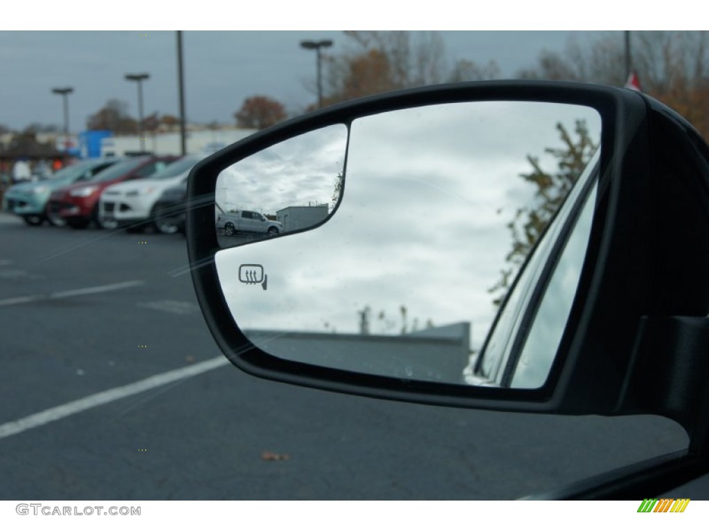 2013 Focus Titanium Hatchback - Tuxedo Black / Charcoal Black photo #48