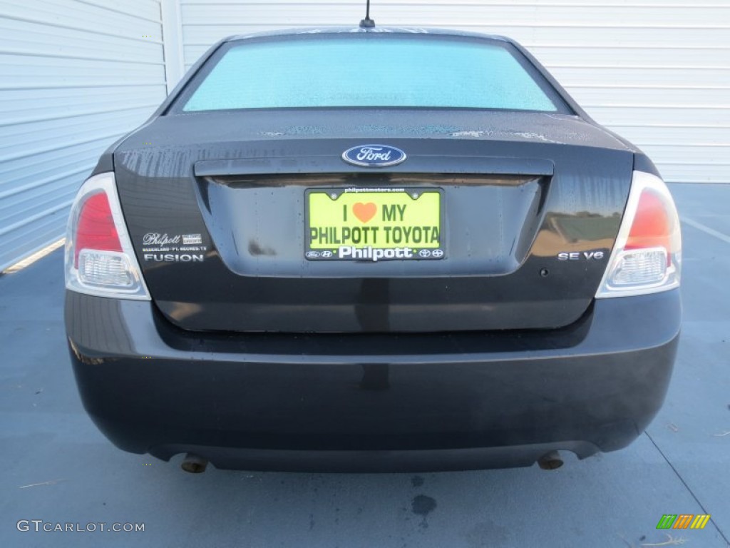 2007 Fusion SE V6 - Alloy Metallic / Camel photo #4