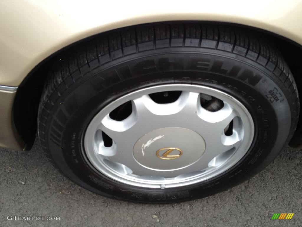 1993 Lexus LS 400 Wheel Photo #73725612