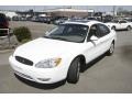 Vibrant White - Taurus SEL Photo No. 1