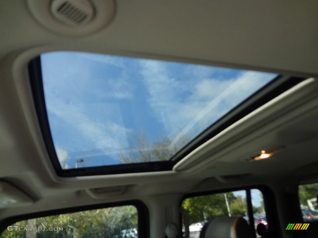2006 Hummer H3 Standard H3 Model Sunroof Photo #73727888