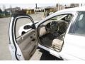 2006 Vibrant White Ford Taurus SEL  photo #10