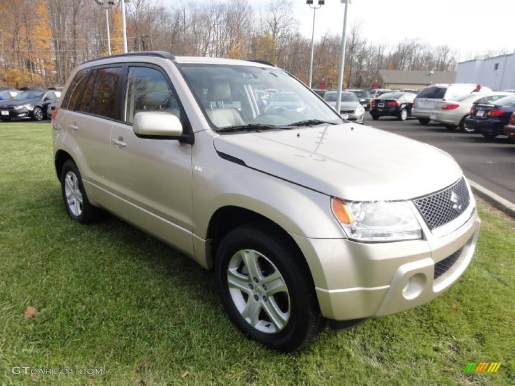 Clear Beige Metallic 2006 Suzuki Grand Vitara Luxury 4x4 Exterior Photo #73728191