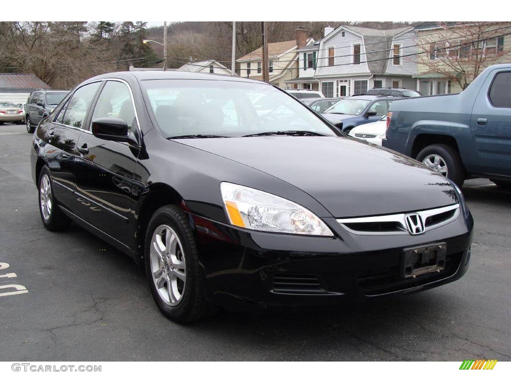 2006 Accord SE Sedan - Nighthawk Black Pearl / Ivory photo #3