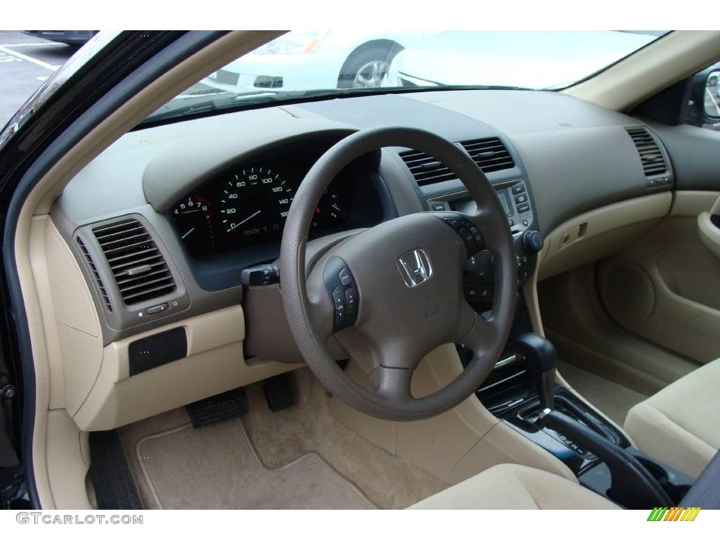 2006 Accord SE Sedan - Nighthawk Black Pearl / Ivory photo #9
