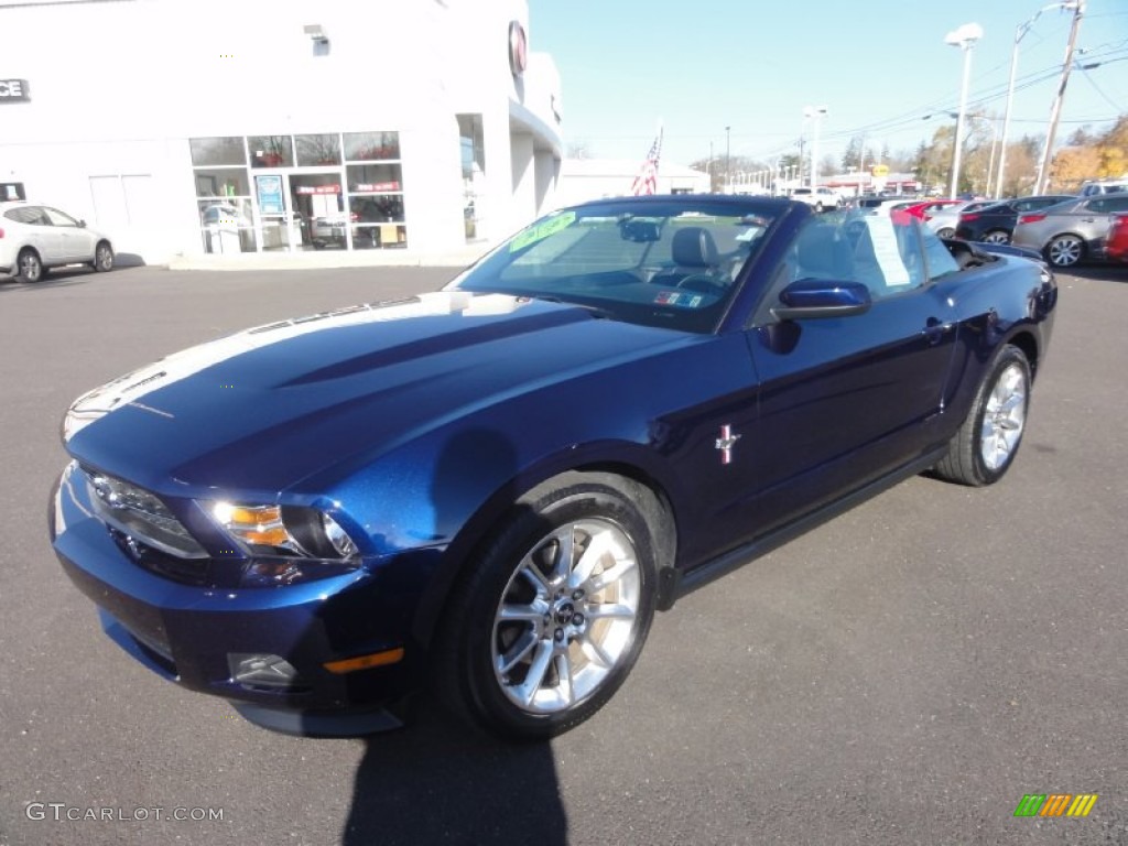 2011 Mustang V6 Premium Convertible - Kona Blue Metallic / Charcoal Black photo #2