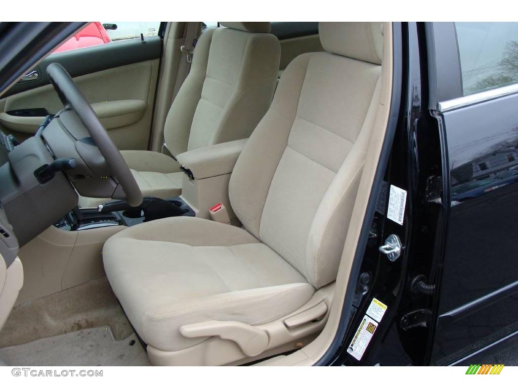 2006 Accord SE Sedan - Nighthawk Black Pearl / Ivory photo #11