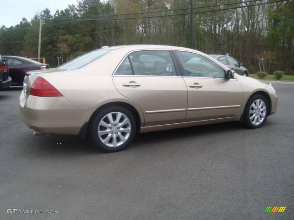 2006 Accord EX-L V6 Sedan - Desert Mist Metallic / Ivory photo #4