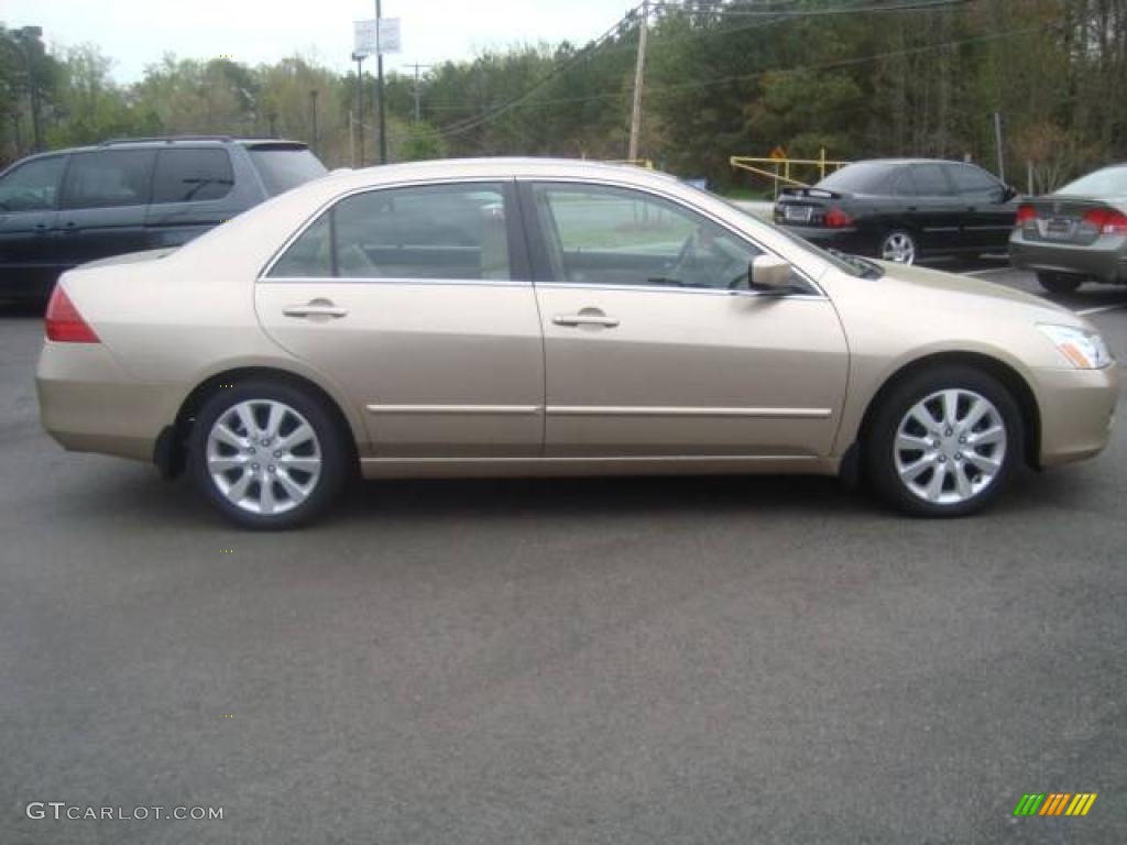 2006 Accord EX-L V6 Sedan - Desert Mist Metallic / Ivory photo #5