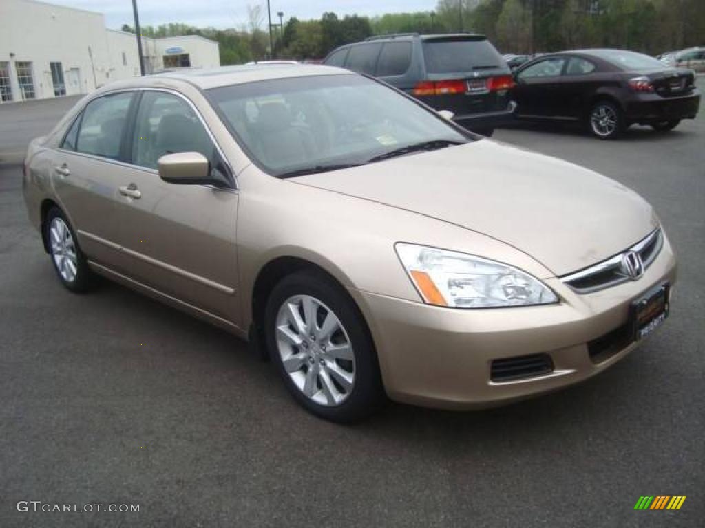 2006 Accord EX-L V6 Sedan - Desert Mist Metallic / Ivory photo #6