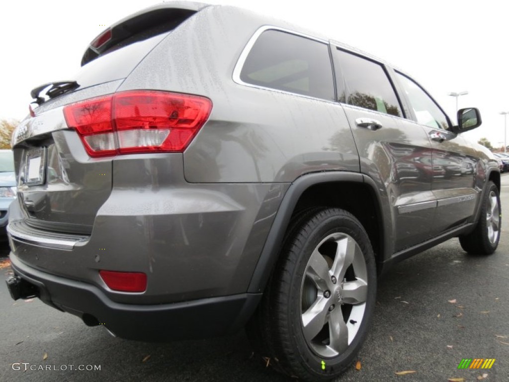 2013 Grand Cherokee Overland 4x4 - Mineral Gray Metallic / New Saddle/Black photo #3