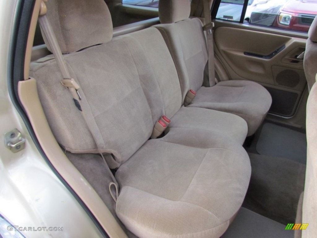 2000 Grand Cherokee Laredo 4x4 - Champagne Pearlcoat / Taupe photo #17