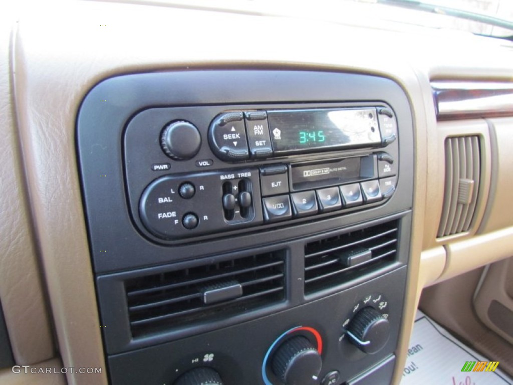 2000 Grand Cherokee Laredo 4x4 - Champagne Pearlcoat / Taupe photo #26
