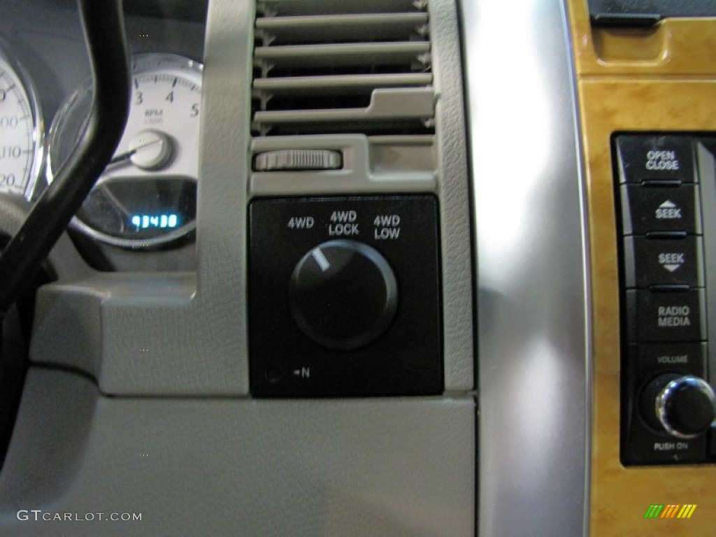2008 Aspen Limited 4WD - Marine Blue Pearl / Light Graystone photo #29