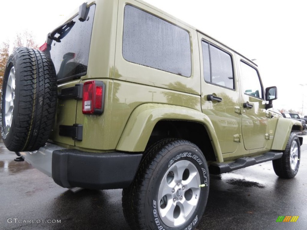 2013 Wrangler Unlimited Sahara 4x4 - Commando Green / Black photo #3