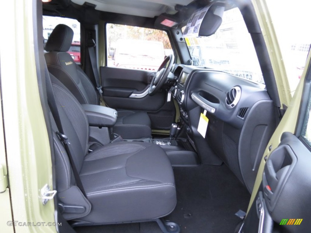 2013 Wrangler Unlimited Sahara 4x4 - Commando Green / Black photo #9