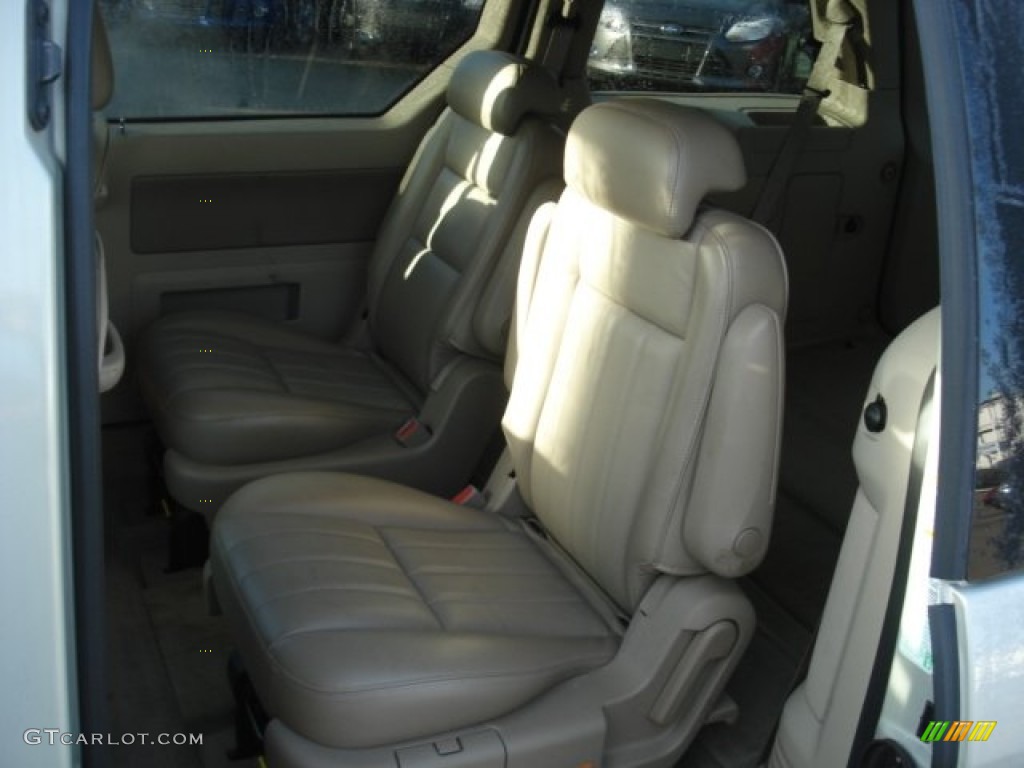 2004 Mercury Monterey Convenience Rear Seat Photo #73740146